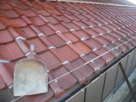 屋根瓦補修工事